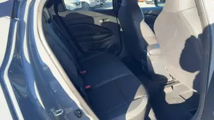 Photo 35 Nissan Juke  HYBRID 143