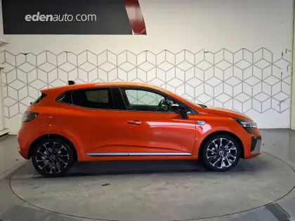 Photo 101 Renault Clio  E-Tech full hybrid 145 ch GSR2