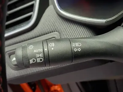 Photo 36 Renault Clio  E-Tech full hybrid 145 ch GSR2