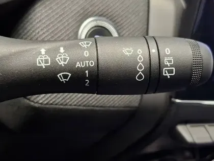 Photo 85 Renault Clio  E-Tech full hybrid 145 ch GSR2