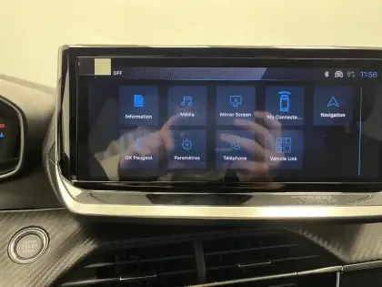 Photo 65 Peugeot 2008  100 S&S BVM6