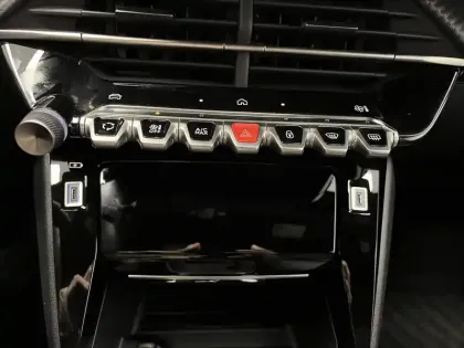 Photo 62 Peugeot 2008  100 S&S BVM6