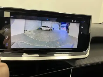 Photo 32 Peugeot 2008  100 S&S BVM6