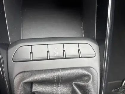 Photo 24 Kia Rio  1.0 T-GDi 100 ch BVM6