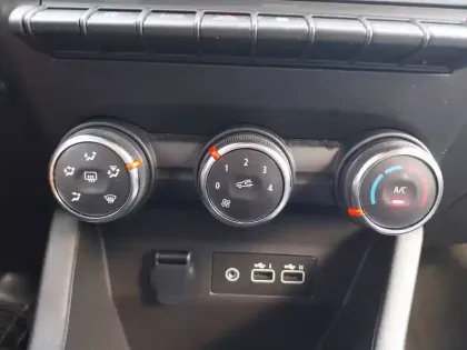 Photo 13 Renault Clio  TCe 90