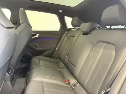 Photo 25 Audi A5  Avant e-hybrid 367 ch S tronic 7 Quattro