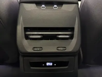 Photo 20 Audi A5  Avant e-hybrid 367 ch S tronic 7 Quattro