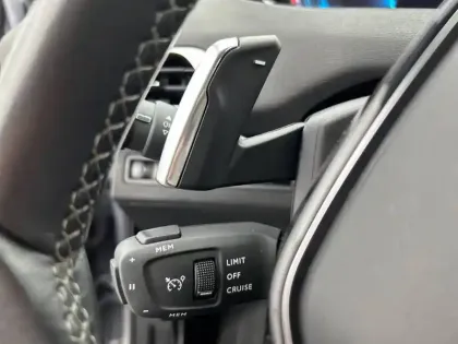 Photo 21 Peugeot 3008  Hybrid 225 e-EAT8