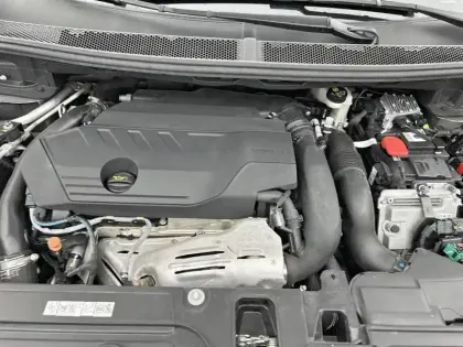 Photo 30 Peugeot 3008  Hybrid 225 e-EAT8