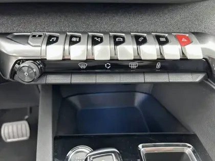 Photo 22 Peugeot 3008  Hybrid 225 e-EAT8