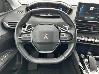 Photo 8 Peugeot 3008  Hybrid 225 e-EAT8