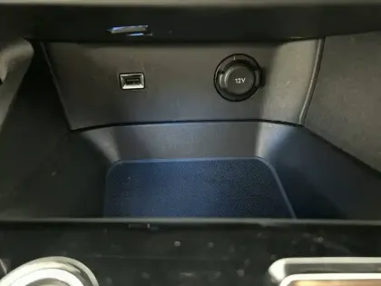 Photo 23 Peugeot 3008  Hybrid 225 e-EAT8