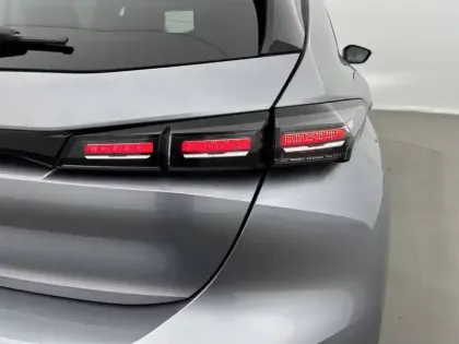 Photo 70 Peugeot 308  PureTech 130ch S&S BVM6