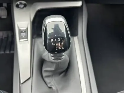 Photo 67 Peugeot 308  PureTech 130ch S&S BVM6