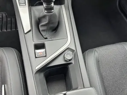 Photo 87 Peugeot 308  PureTech 130ch S&S BVM6