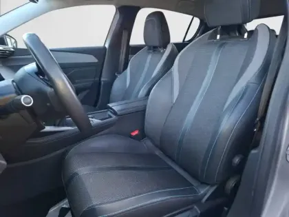 Photo 37 Peugeot 308  PureTech 130ch S&S BVM6