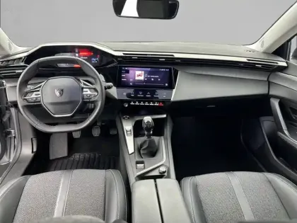 Photo 61 Peugeot 308  PureTech 130ch S&S BVM6