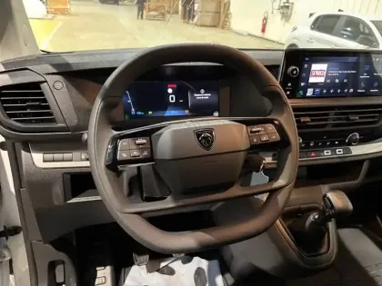 Photo 8 Peugeot Expert  FGN M DIESEL 120 CH MANUELLE