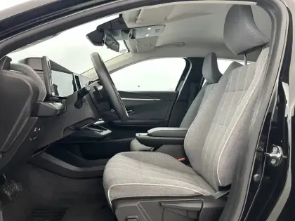 Photo 8 Renault Megane  E-Tech ER EV60 130ch optimum charge