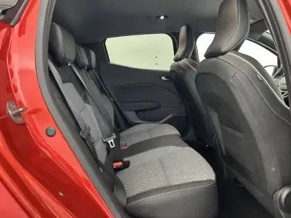 Photo 14 Renault Clio  E-Tech full hybrid 145 ch GSR2