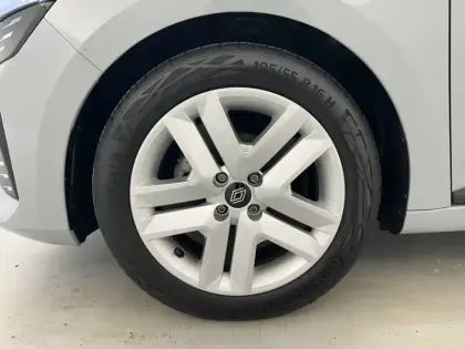 Photo 18 Renault Clio  TCe 90