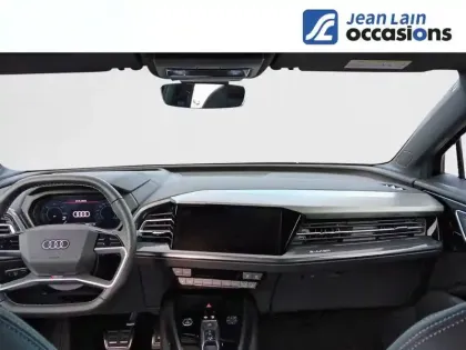 Photo 17 Audi Q4  e-tron 45 285 ch 82 kWh