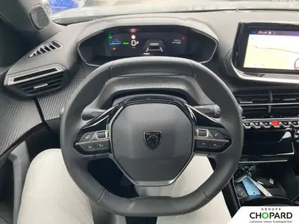 Photo 16 Peugeot 2008  Electrique 54 kWh 156 ch