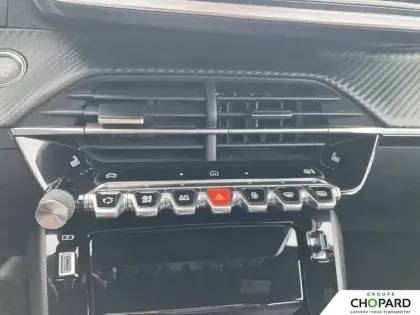 Photo 19 Peugeot 2008  Electrique 54 kWh 156 ch