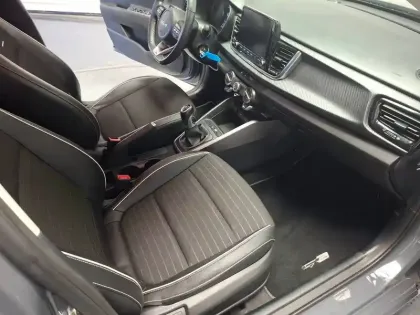 Photo 8 Kia Rio  1.0 T-GDi 100 ch MHEV iBVM6