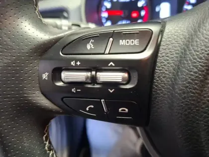 Photo 20 Kia Rio  1.0 T-GDi 100 ch MHEV iBVM6