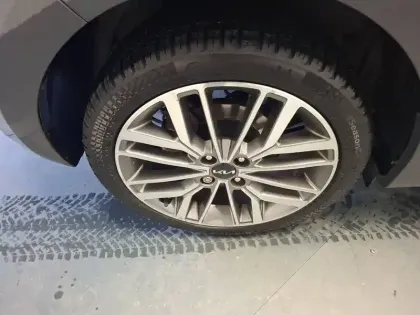 Photo 13 Kia Rio  1.0 T-GDi 100 ch MHEV iBVM6