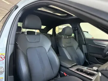 Photo 11 Audi A6  50 TFSIe 299 ch S tronic 7 Quattro