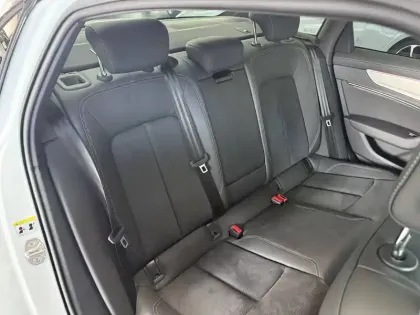 Photo 12 Audi A6  50 TFSIe 299 ch S tronic 7 Quattro