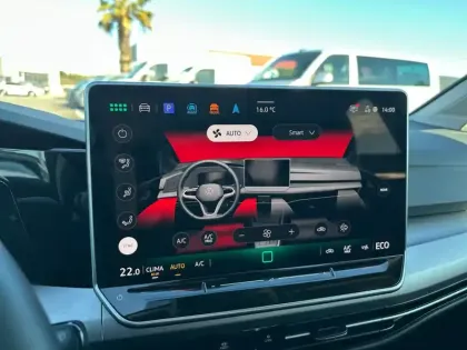 Photo 25 Volkswagen Golf  1.5 eHybrid 204 DSG6