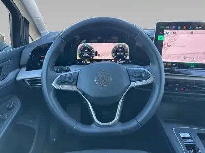 Photo 11 Volkswagen Golf  1.5 eHybrid 204 DSG6