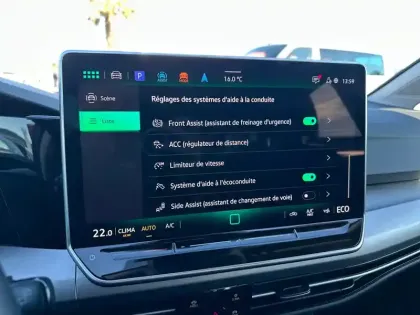 Photo 18 Volkswagen Golf  1.5 eHybrid 204 DSG6