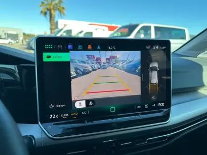 Photo 16 Volkswagen Golf  1.5 eHybrid 204 DSG6