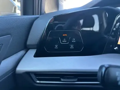 Photo 29 Volkswagen Golf  1.5 eHybrid 204 DSG6