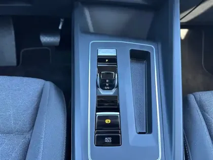 Photo 12 Volkswagen Golf  1.5 eHybrid 204 DSG6