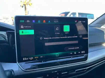 Photo 20 Volkswagen Golf  1.5 eHybrid 204 DSG6