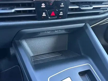 Photo 26 Volkswagen Golf  1.5 eHybrid 204 DSG6