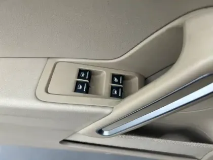 Photo 19 Volkswagen Coccinelle Gén. II Ph1 Vintage 2