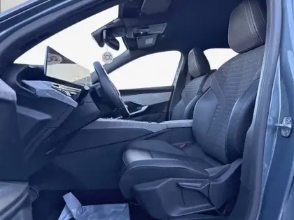 Photo 10 Peugeot 3008  Hybrid 136 e-DCS6