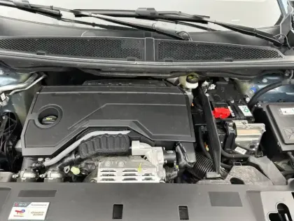 Photo 86 Peugeot 3008  Hybrid 136 e-DCS6