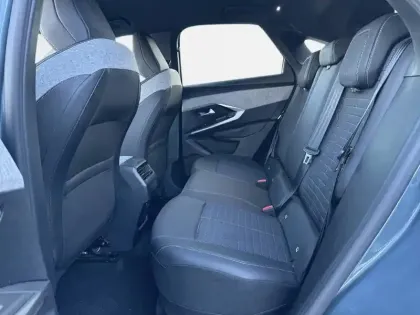 Photo 11 Peugeot 3008  Hybrid 136 e-DCS6