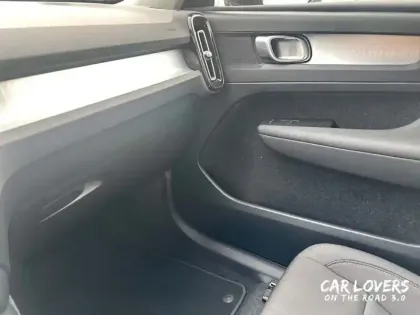 Photo 24 Volvo Xc40  D3 AdBlue 150 ch Geartronic 8