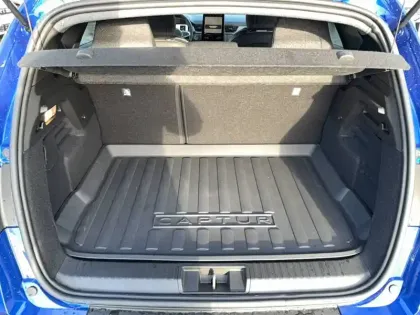 Photo 17 Renault Captur  E-Tech full hybrid 160 ch