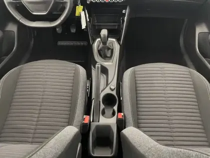 Photo 24 Peugeot 208  PureTech 75 S&S BVM5