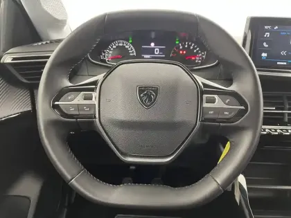 Photo 22 Peugeot 208  PureTech 75 S&S BVM5