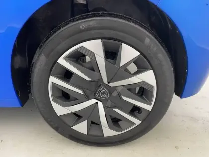 Photo 15 Peugeot 208  PureTech 75 S&S BVM5